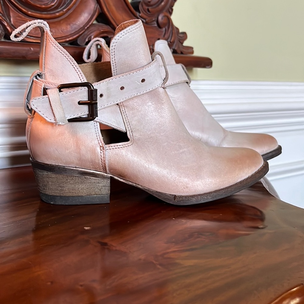 Genuine leather boots. Worn twice